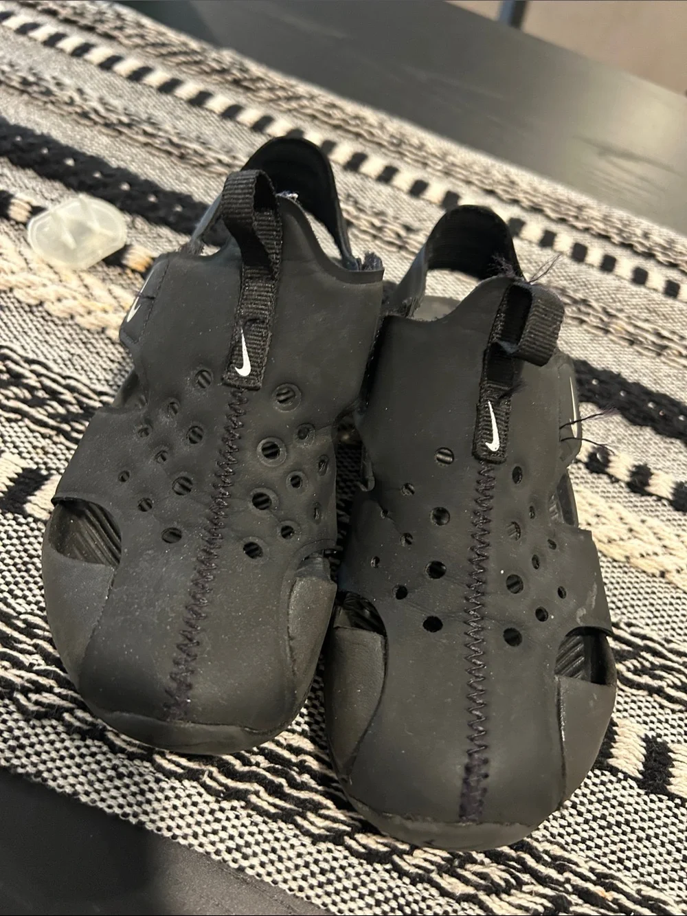Nike Kids Black Slip-On Water Shoes Sunray Protect 2 toddler sandals